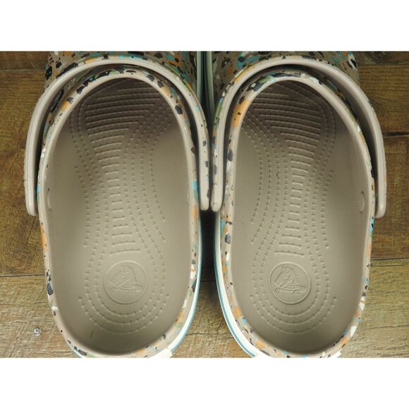 Crocs Tan Paint Splatter Slip On Clogs Sandals Men's 8 / Women's 10 - Picture 5 of 8